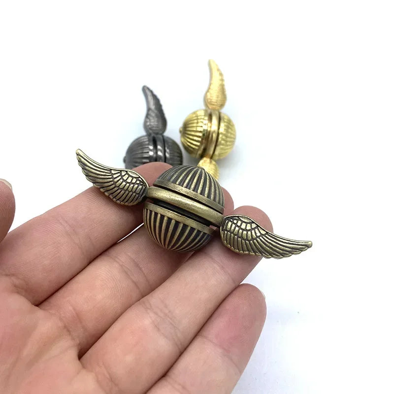 Golden Snitch Fidget Fingertip Gyro Magic Toys with Wings Relief Stress Metal Fidget Spinners Cupid Hand Spinners Rainbow