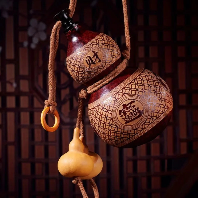 Natural outdoor wine Gourd