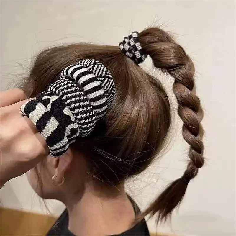 Black And White Striped Thick Hair Tie - High Elasticity Seamless Hair Rope, Simple And Versatile Women'S Hair Accessory