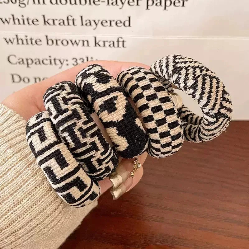 Black And White Striped Thick Hair Tie - High Elasticity Seamless Hair Rope, Simple And Versatile Women'S Hair Accessory