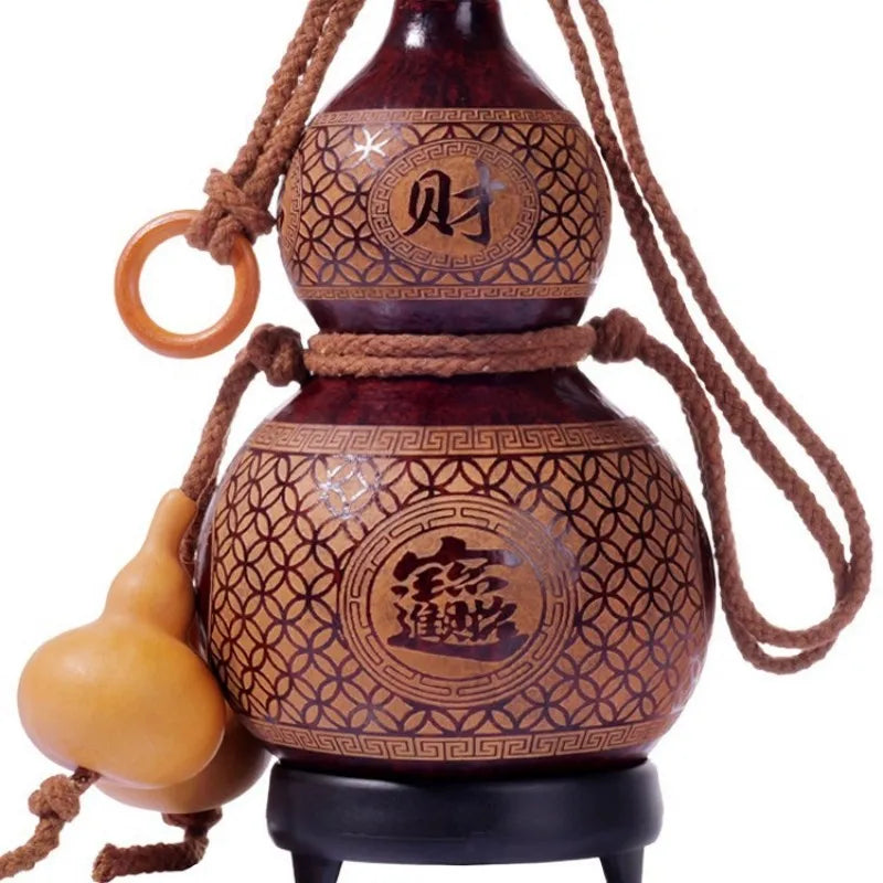 Natural outdoor wine Gourd