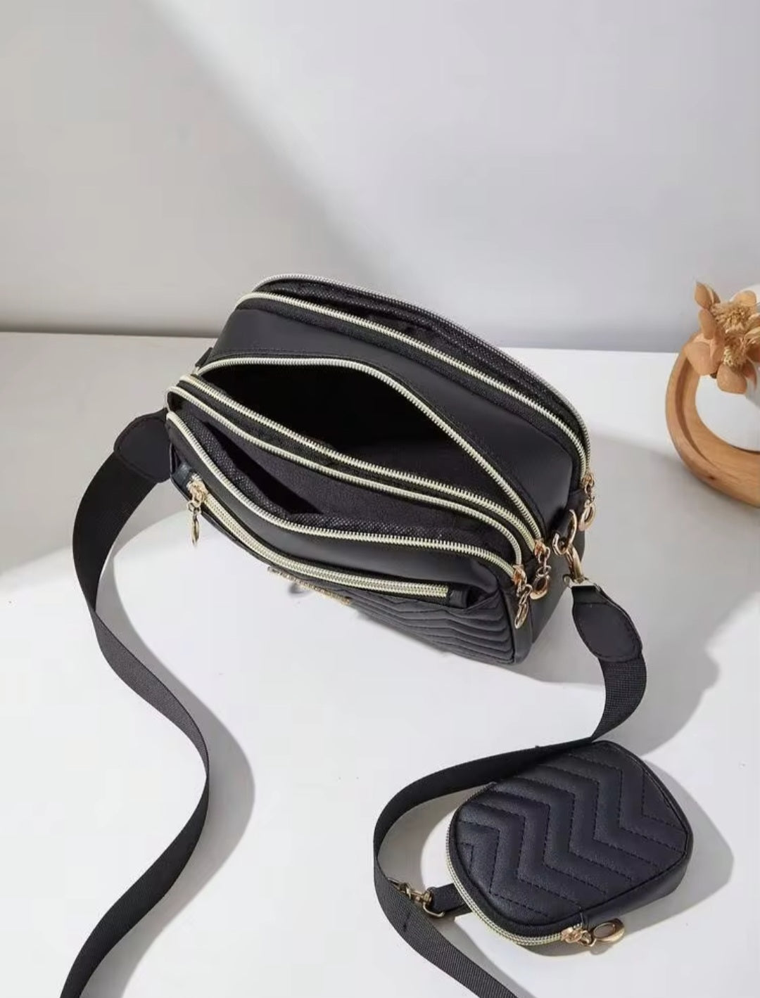 Crossbady bag